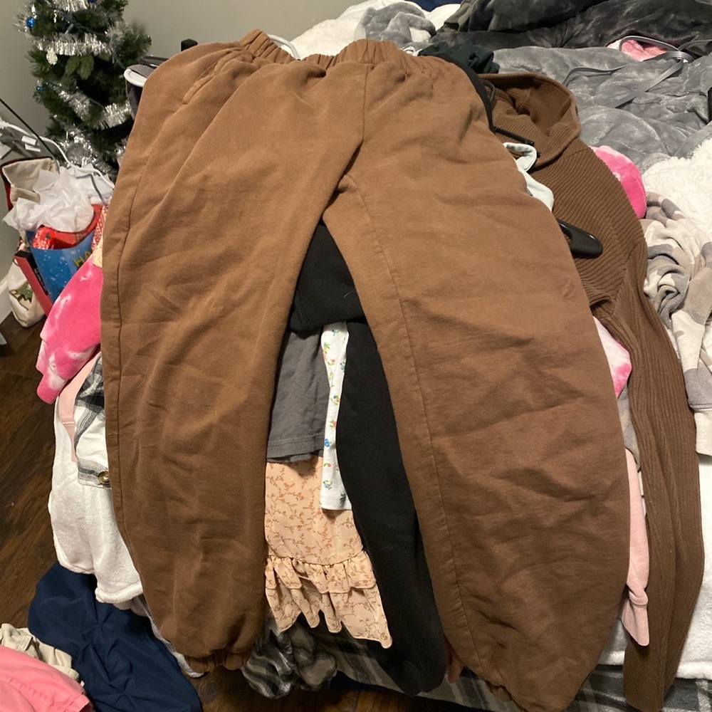 brown rosa j galt sweats